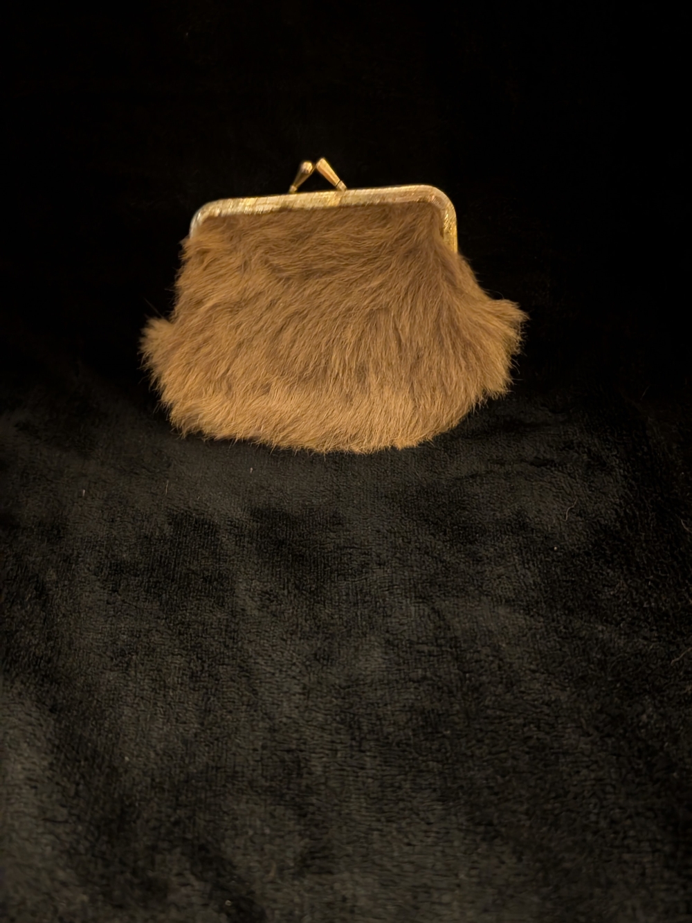 Vintage Authentic Kangaroo Fur Kiss-Lock Clutch - Light Brown EUC